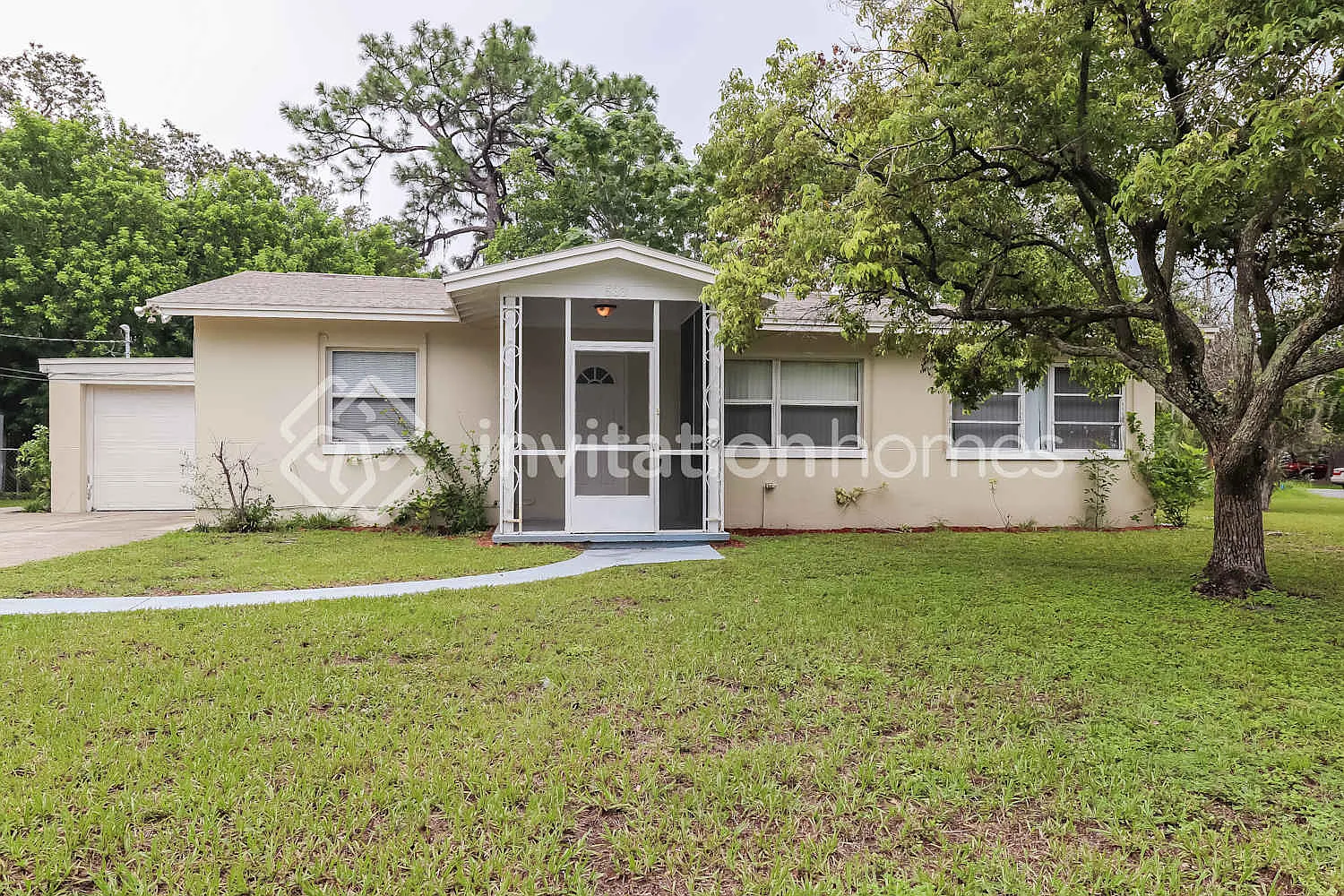 533 S Crest Ave Clearwater, FL 33756 — Photo 1