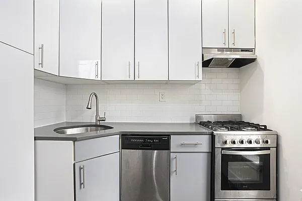 Rented by Warburg | media 5