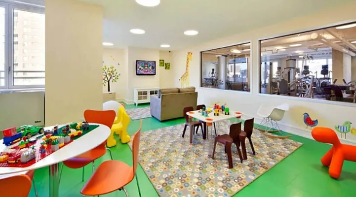 Rented by Level Group | media 13