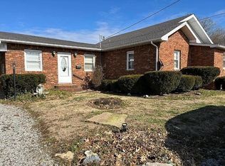 114 W 15th St, Sturgis, KY 42459