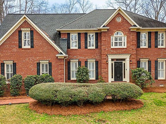 2nd image of 1954 Bowers Rd NE