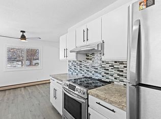 110 Lafayette Ave #110, Grand Haven, MI 49417