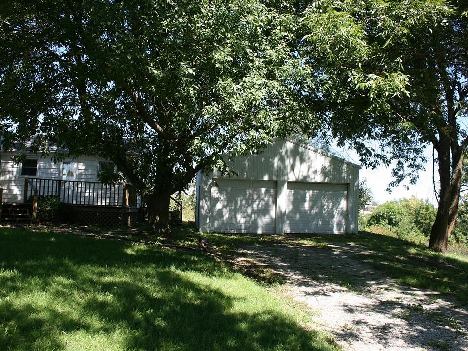 2nd image of 115 McFarland St