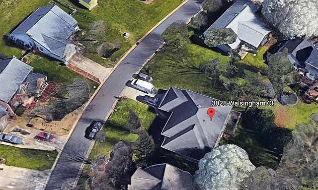2nd image of 3028 Walsingham Ct