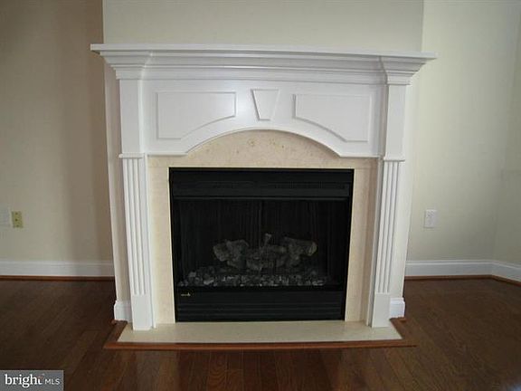 4th image of 1450 Emerson Ave APT 215