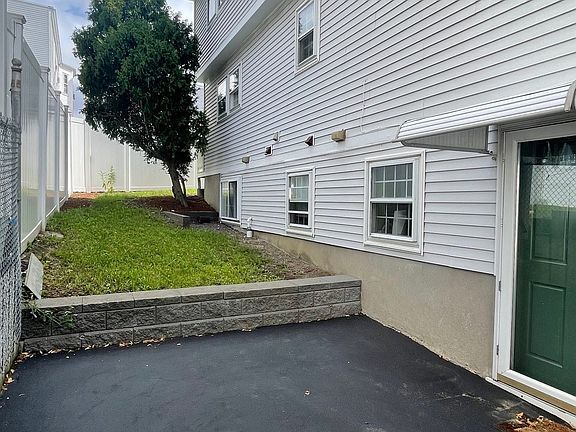 5th image of 18 Suffolk St