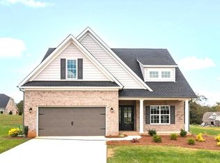 308 Grandworth Way, King, NC 27021