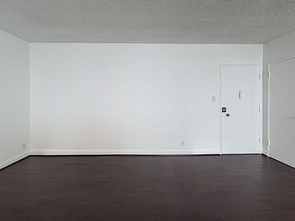 2nd image of 516 S Kenmore Ave APT 1