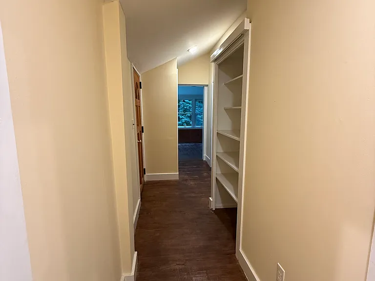 205 Mountain Rd — Photo 8
