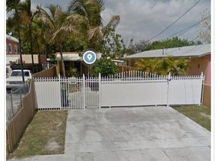 1855 NW 16th St, Miami, FL 33125