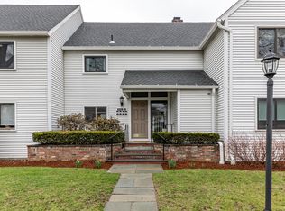 80 N Main St #4B4, Kent, CT 06757