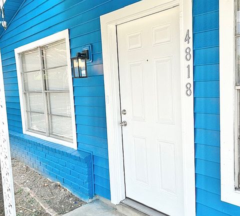 2nd image of 4818 Zulema Ave