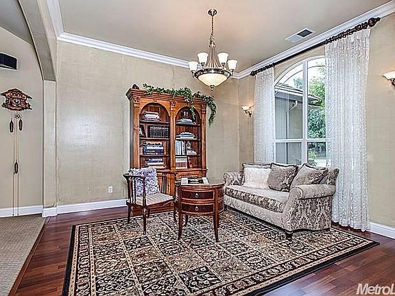4th image of 3702 Mira Loma Dr