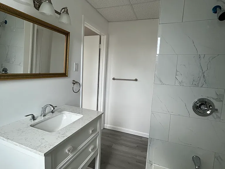 929 Stafford Ave #1 — Photo 11