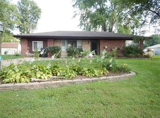 10 Flamingo Dr, Belleville, IL