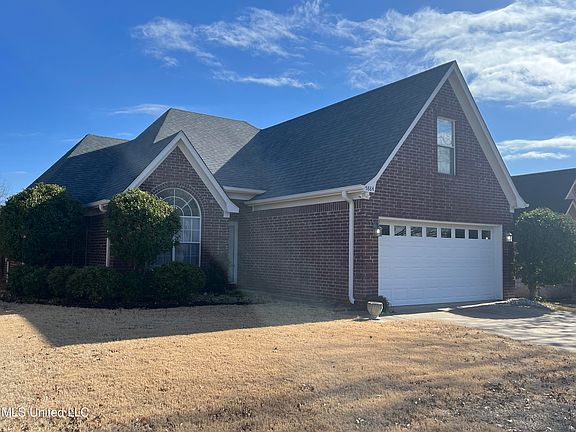 3rd image of 5884 Stafford Dr