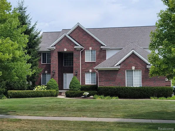 55958 Ashbrooke Dr W, Shelby Township, MI 48316
