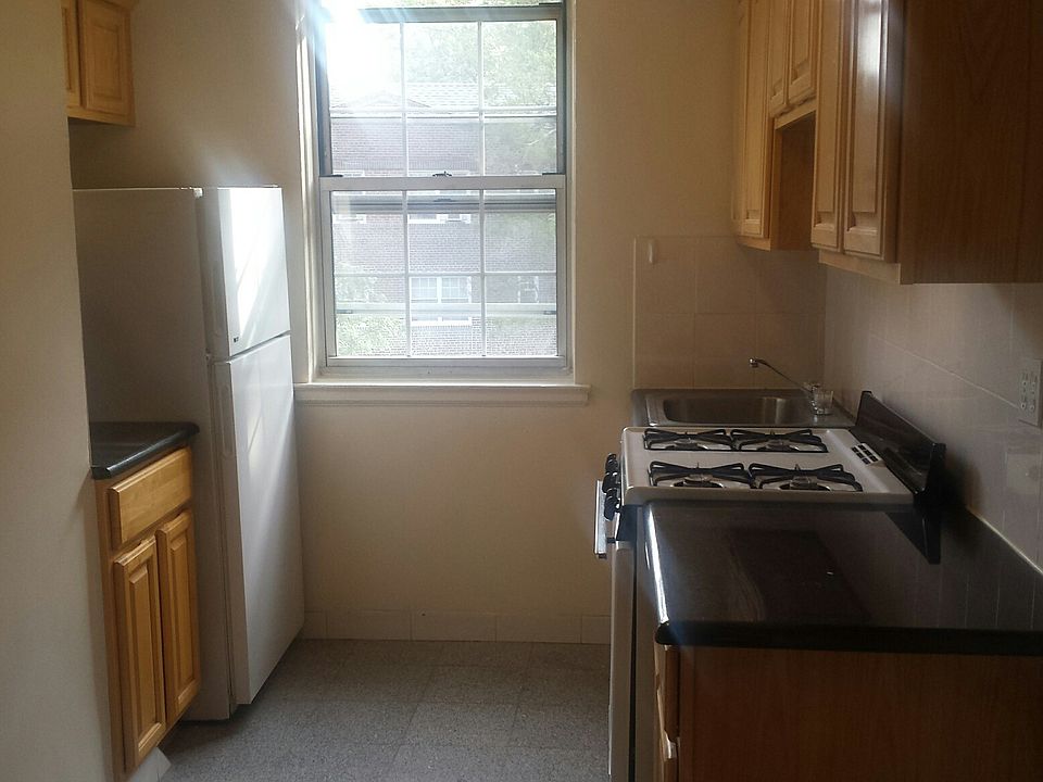 2nd image of 196-25 73rd Avenue # Fl 1ST