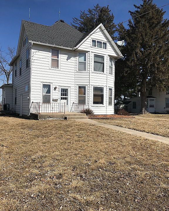 1st image of 214 W Webster St