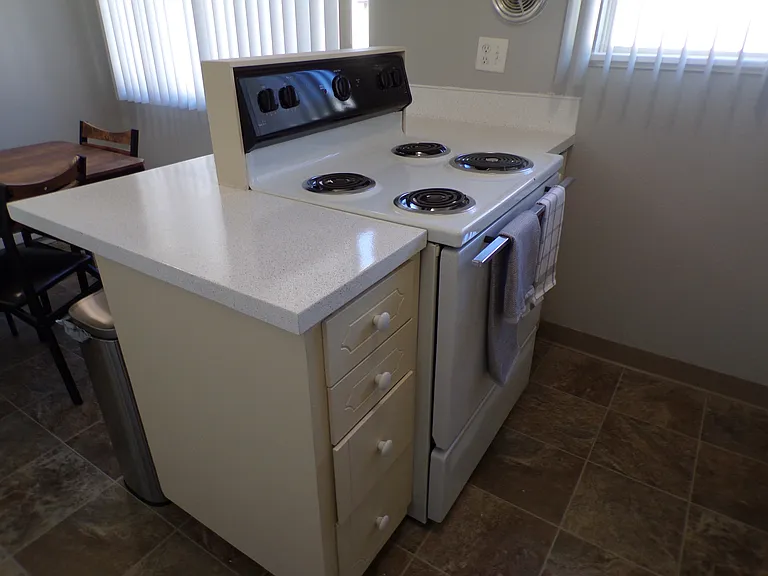 5102 SW 45th Ave #6 — Photo 10