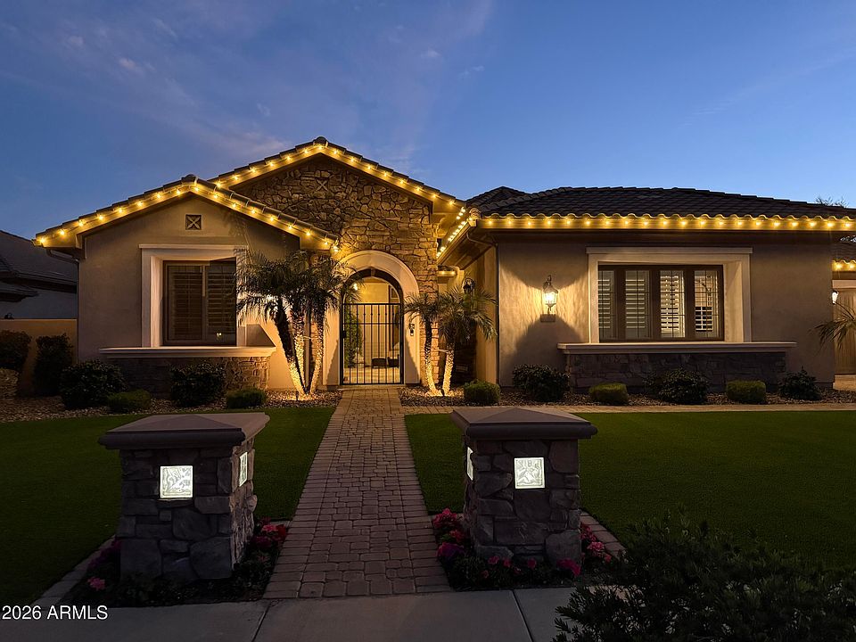 1st image of 305 W GRAND CANYON Drive