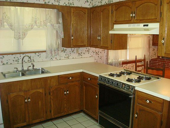 3rd image of 3055 Nanna St