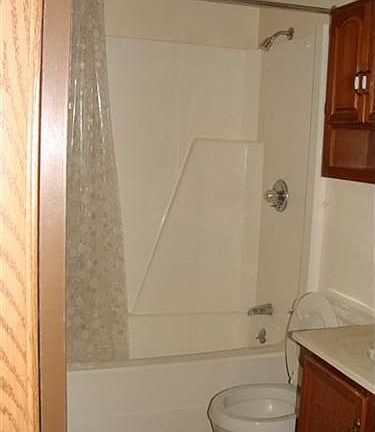 5th image of 1269 Somerset Dr