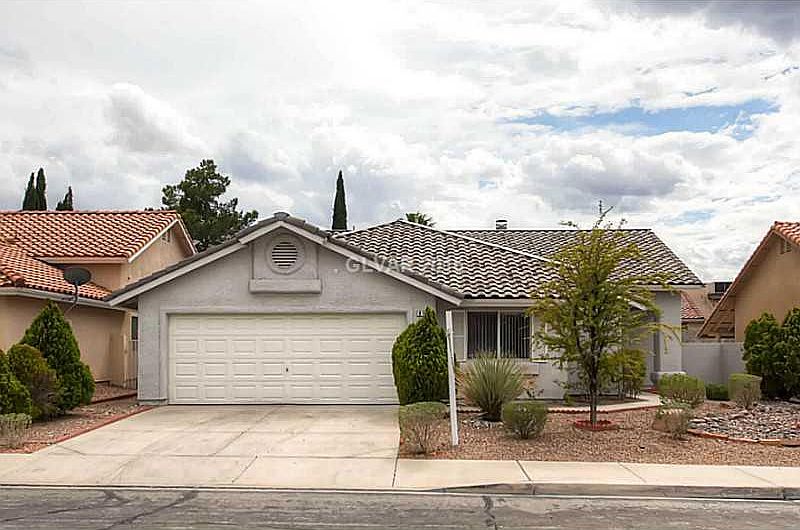 1st image of 851 Coral Cottage Dr