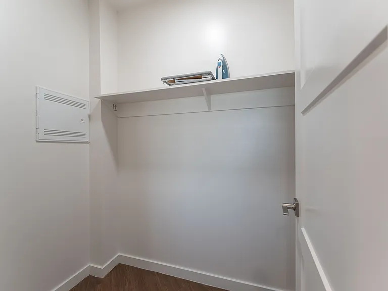 1364 E Battlefield Rd — Photo 175