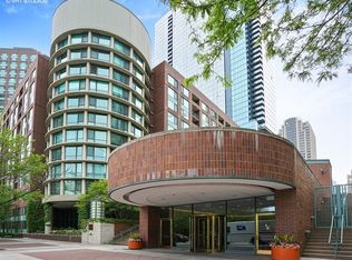 440 N McClurg Ct APT 415-S, Chicago, IL 60611