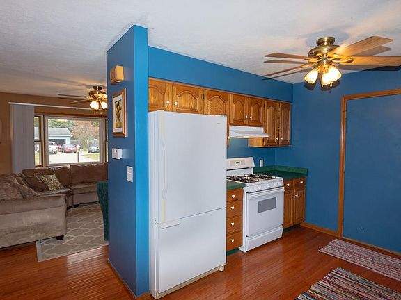 5th image of 53747 Kershner Ln