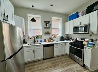 3203 W Armitage Ave APT 2F, Chicago, IL 60647