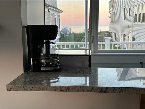 5th image of 1300 Ocean Blvd #3