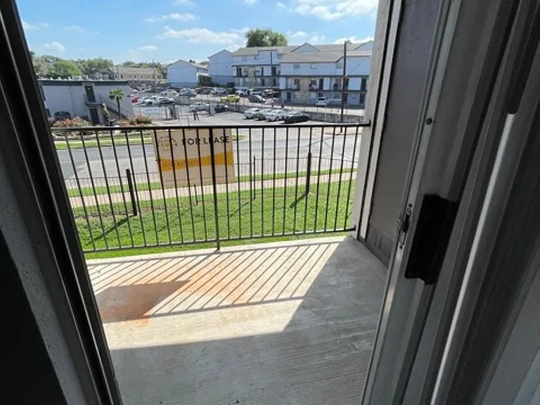 1840 Burton Dr #117 — Photo 16