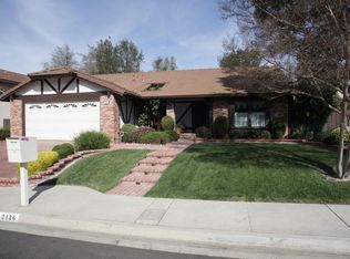 3486 Robin Hill St, Thousand Oaks, CA 91360