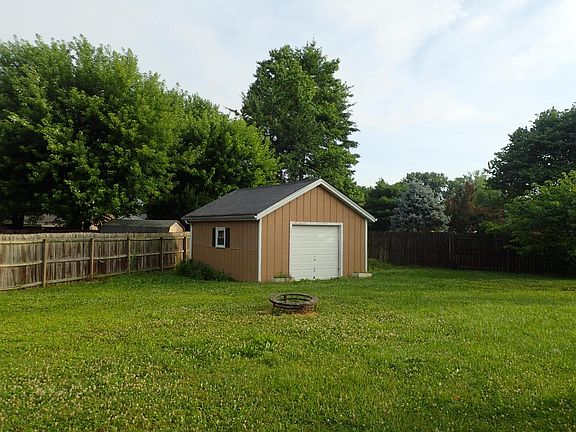5th image of 1318 Dalton Ct