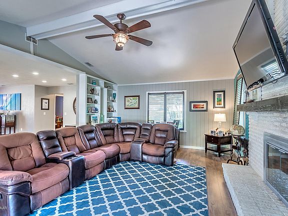 5th image of 317 Anthony Dr