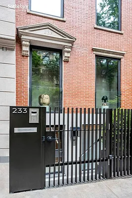 Sold by Sotheby's International Realty | media 21