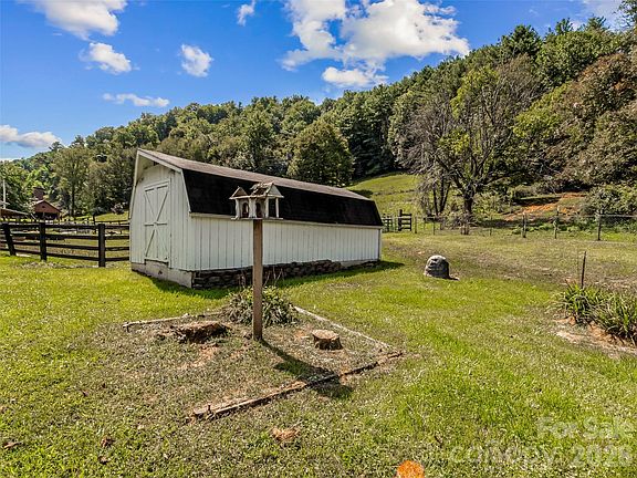 4th image of 1878 Bolens Creek Rd