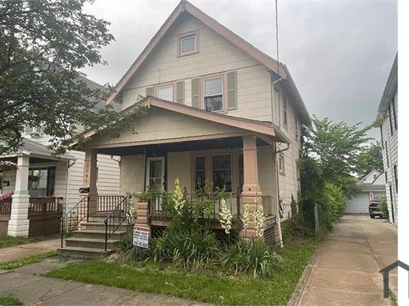 3206 Montclair Ave