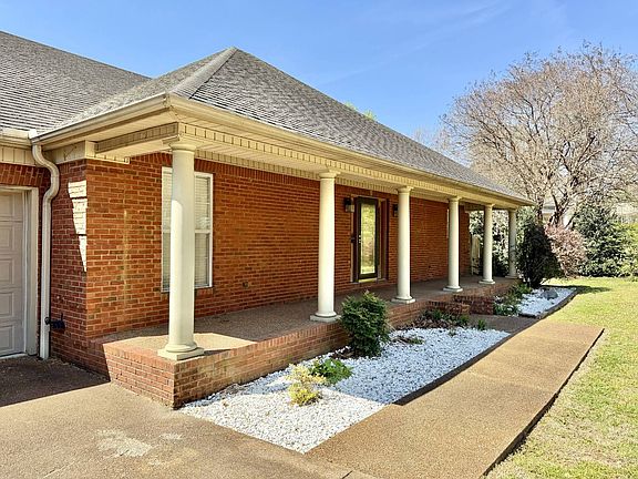 2nd image of 280 Church St