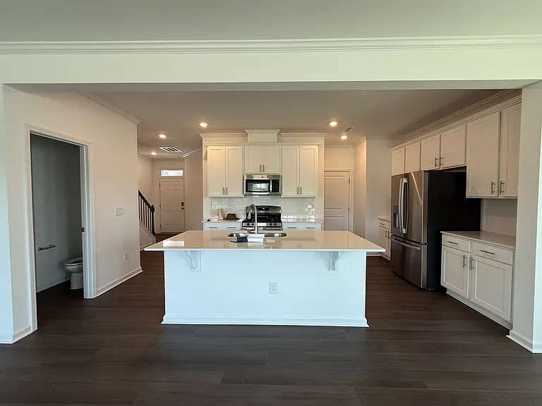711 Painted Daisy Ln — Photo 4