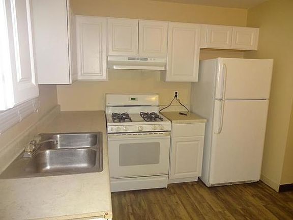 5th image of 2302 Mulberry St