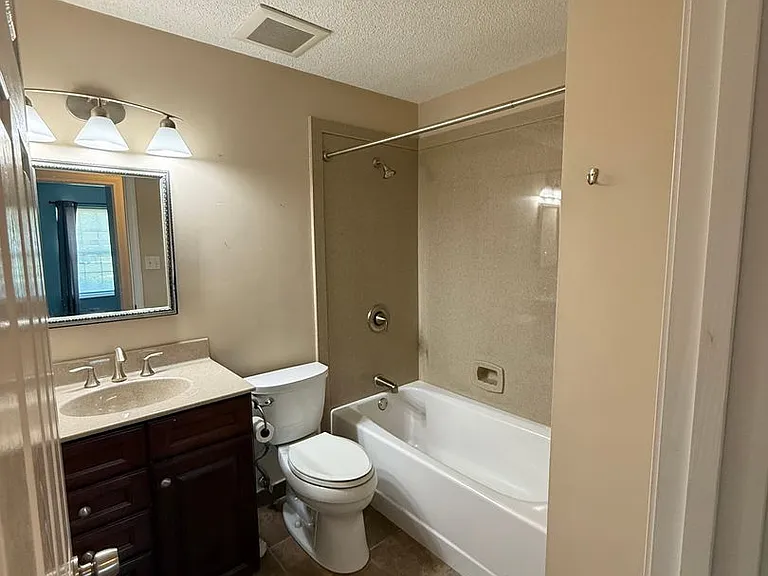 5360 Glencullen Way — Photo 18