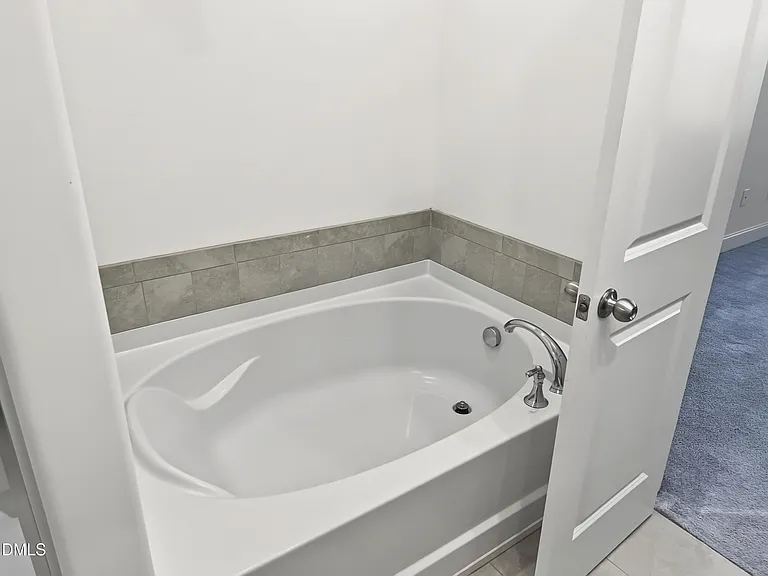 1018 Bonanza Ln — Photo 13