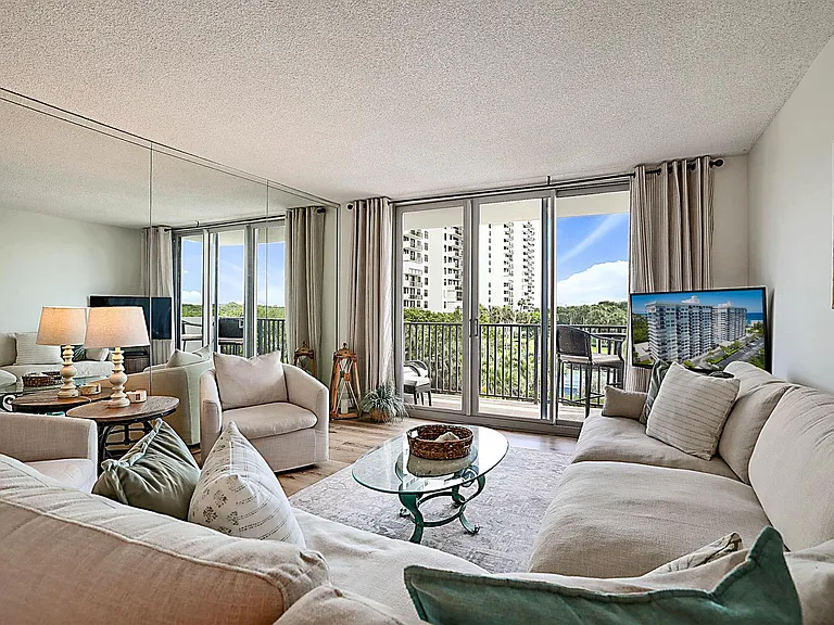 2121 N Ocean Blvd #407W — Photo 7