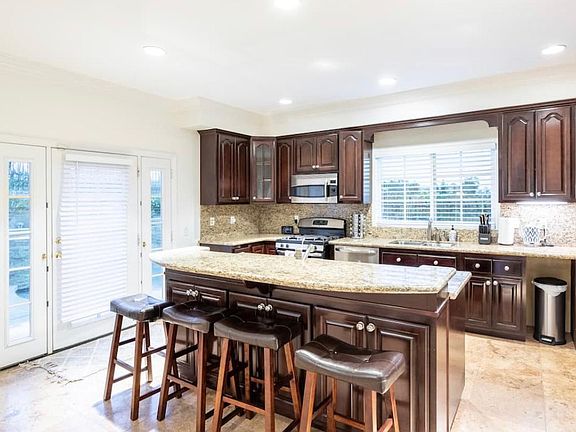Kitchen open concept