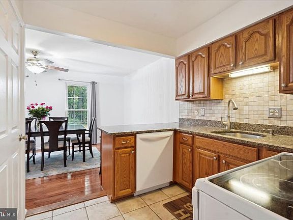 4th image of 10024 Wood Sorrels Ln
