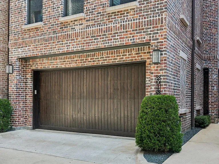 2913 Hicks St — Photo 27