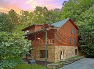508 Ogle Dr, Pigeon Forge, TN 37863